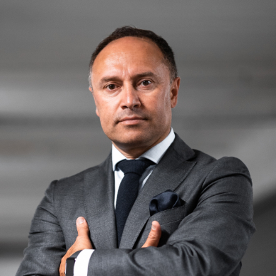 estate agent 5.jpg